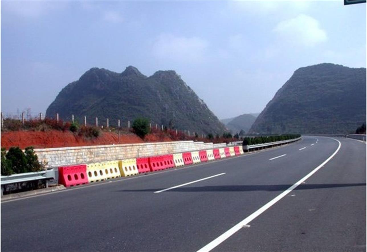 国道323线百乐至晒甲公路改造工程建设用地勘测定界评审验收会议